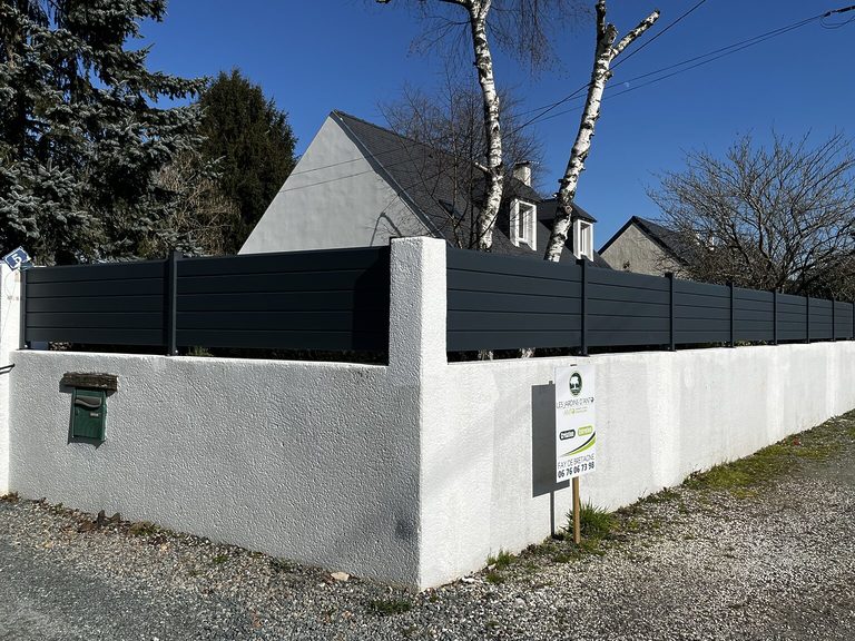 Clôture Alu sur murette